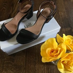 Black Block Heel Shoe NWT